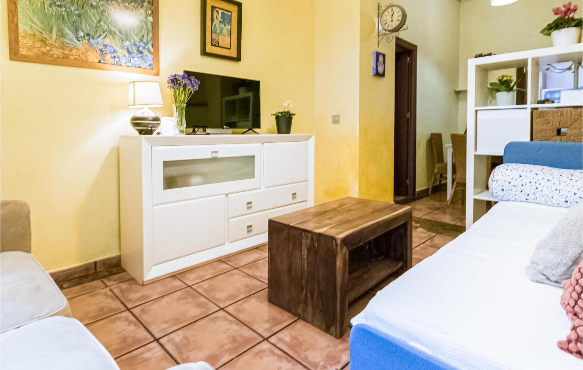 Lovely Apartment In Cordoba With Kitchen Zewnętrze zdjęcie