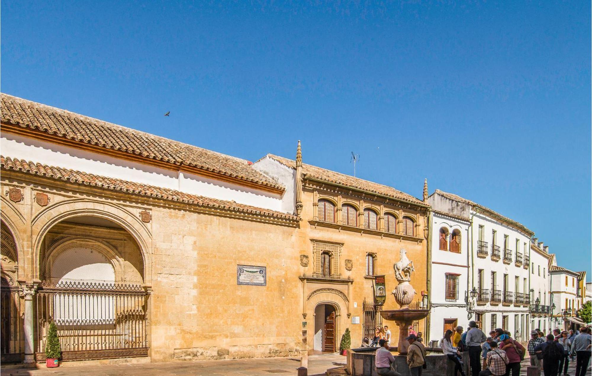 Lovely Apartment In Cordoba With Kitchen Zewnętrze zdjęcie