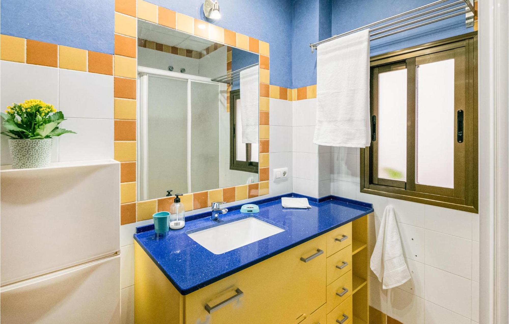 Lovely Apartment In Cordoba With Kitchen Zewnętrze zdjęcie